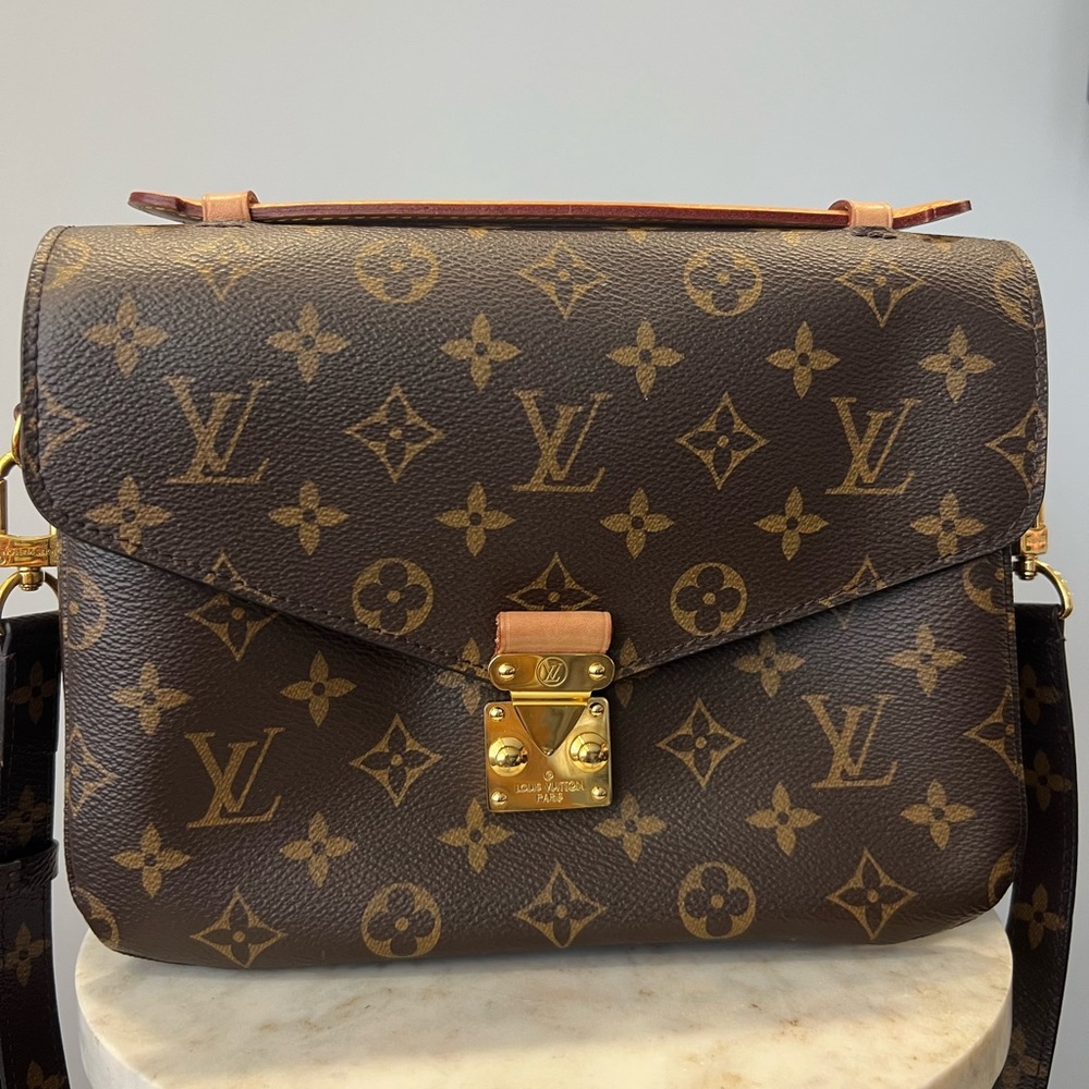 Louis Vuitton Pochette Métis Shoulder Bag Brown Canvas, * AUTHENTIC *